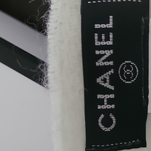 CHANEL Two-Tone Blue and White Scarf - Picture 3 of 9